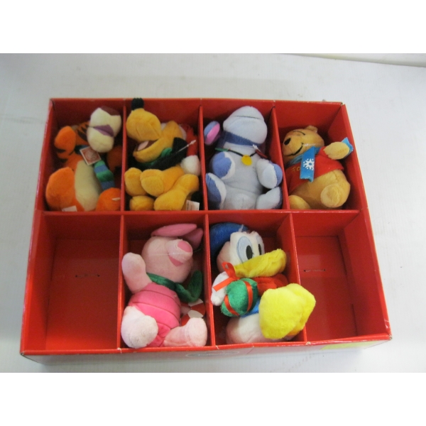 6 DISNEY STUFFED ANIMALS