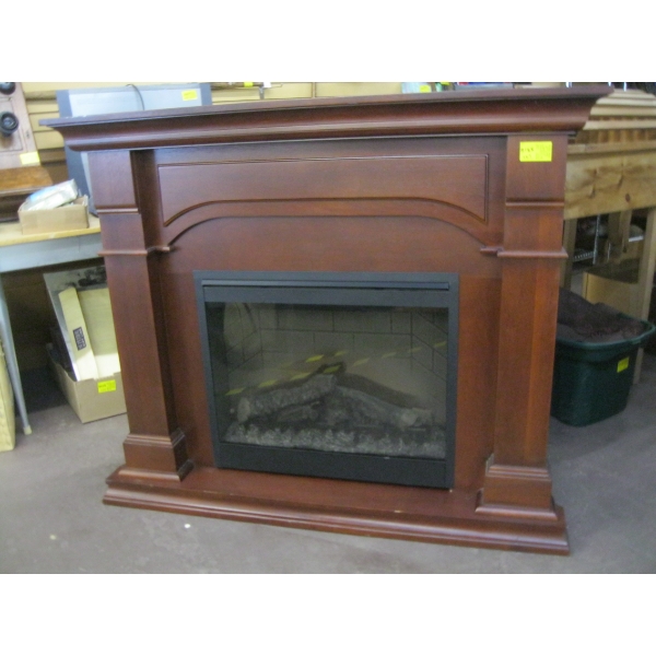 CORNER FIREPLACE UNIT W/REMOTE