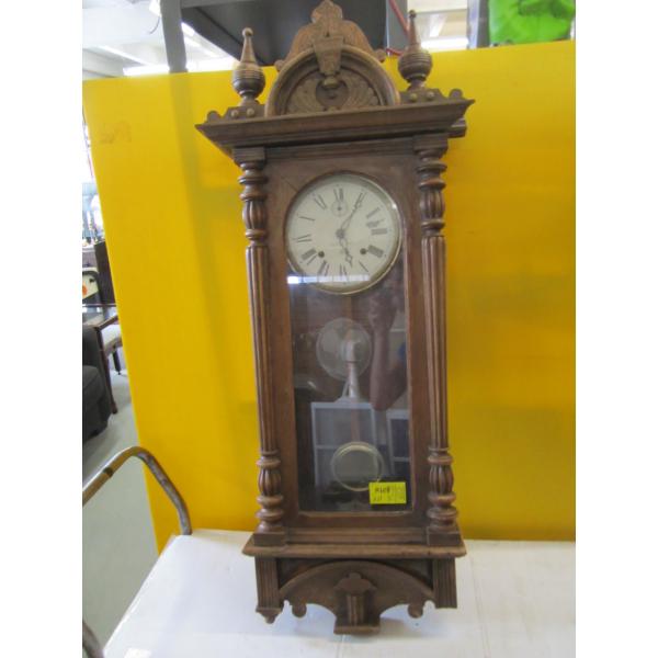 WATERBURY CLOCK CO. 30 DAYS WALL CLOCK W/KEY