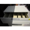 Image 3 : 4 DRAWER FILING CABINET