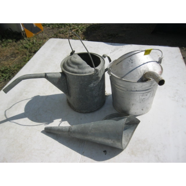 WATERING CAN & OIL JUG & FUNNEL