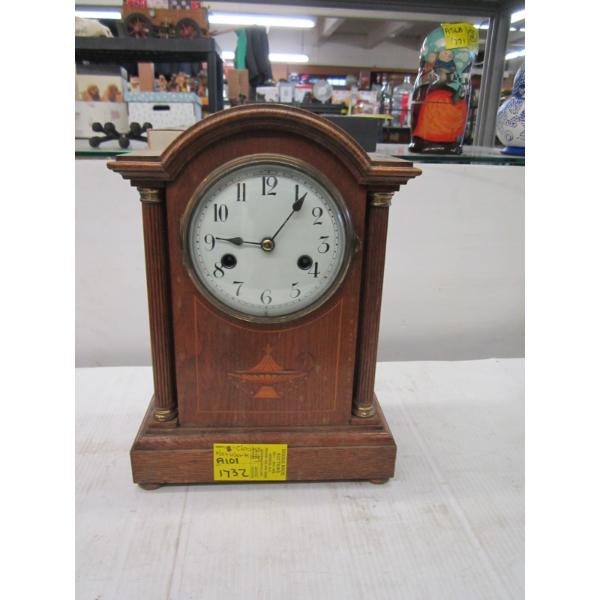 VINTAGE WOOD CASED CLOCK - NOT WORKING