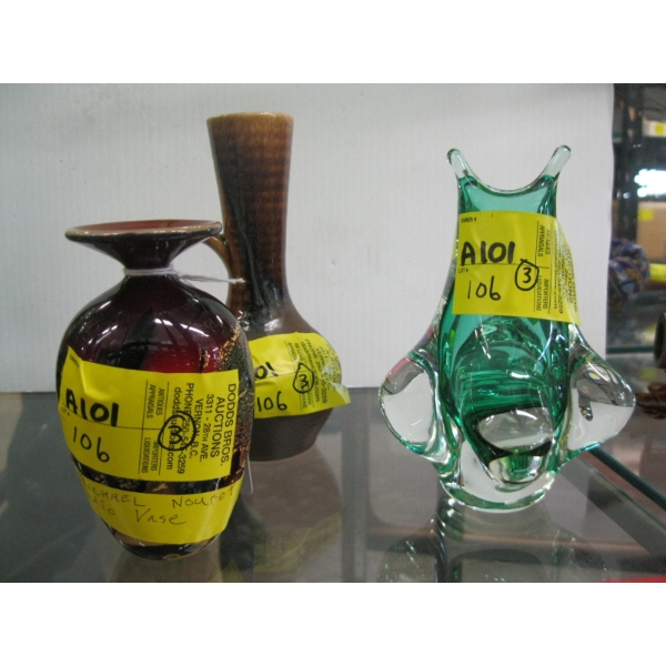 3 VASES