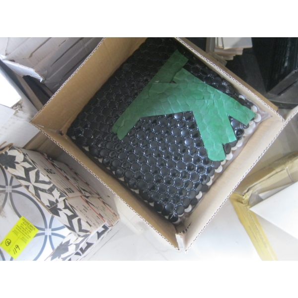 3 PART BOXES OF DECORATIVE WALL BUTTON BLACK & WHITE SHEET TILE