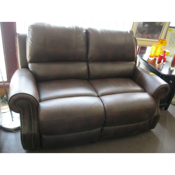 ELECTRIC RECLINER LOVESEAT