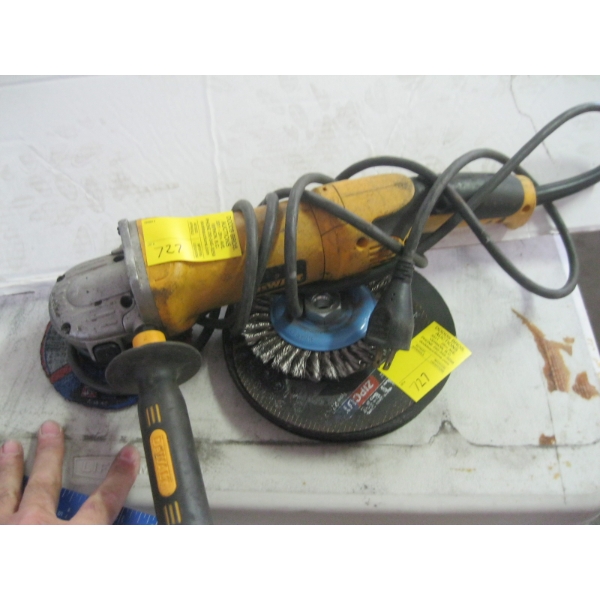 DEWALT ANGLE GRINDER W/ASST. CUTTING DISCS & WIRE WHEEL