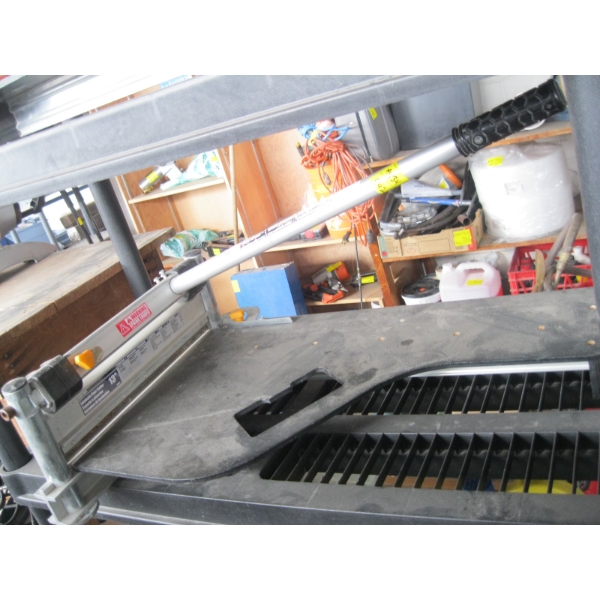 LAMINATE FLOOR CUTTER - 13"