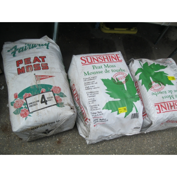 3 BAGS OF SOIL CONDITIONER PEAT MOSS