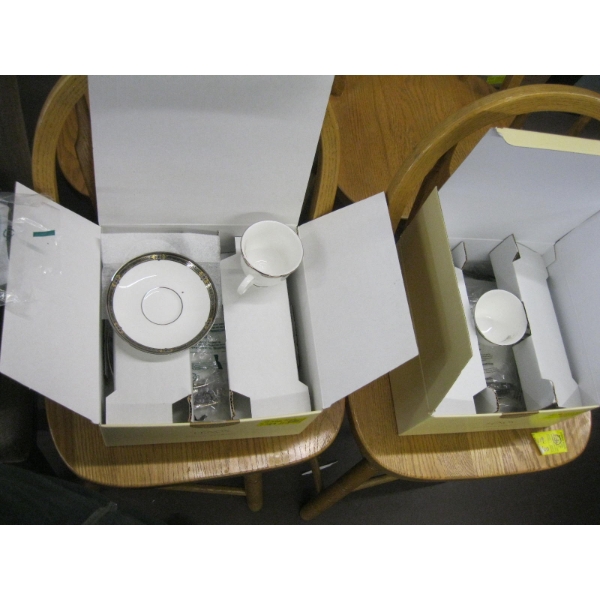 2 NEW PLACE SETTINGS OF LENNOX FINE BONE CHINA