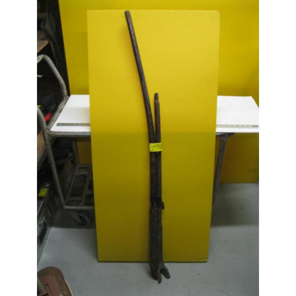 2 PRYBARS