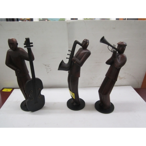 3 WOODEN MUSICIANS