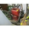Image 1 : 1 1/2 HP INTERNATIONAL HARVESTER 3HP HORIZONTAL ENGINE ON WOOD STAND