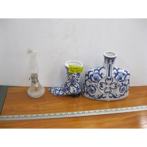 3 DECORATIVE ITEMS