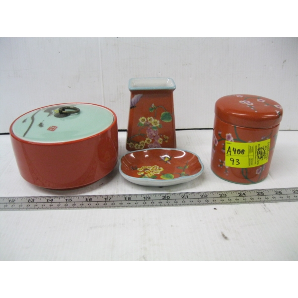 4 PIECE CHINA DECORATIVE SET