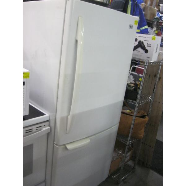 LG 2 DOOR WHITE FRIDGE