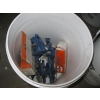 Image 1 : BUCKET W/BAR CLAMPS - NEED BARS