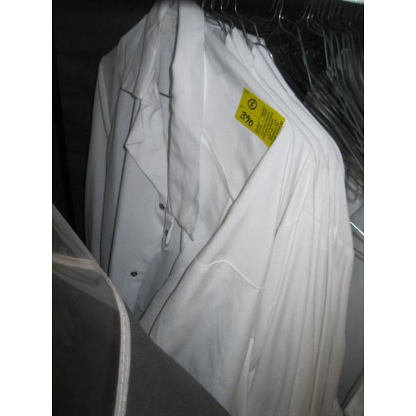 5 XL LAB COATS