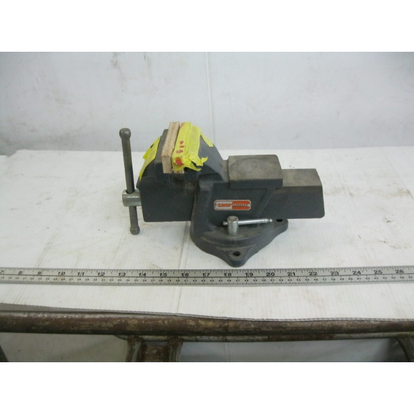 SMALL 4" SWIVEL BENCH BISE