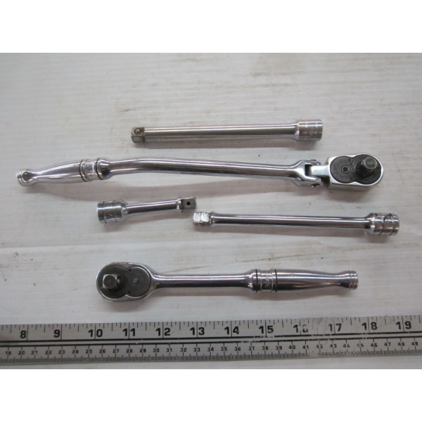SNAP ON 3/8" DRIVE RATCHETS & EXTENSIONS