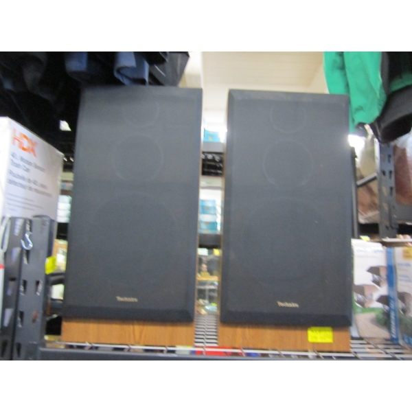 LG. SET OF TECHNICS SPEAKERS