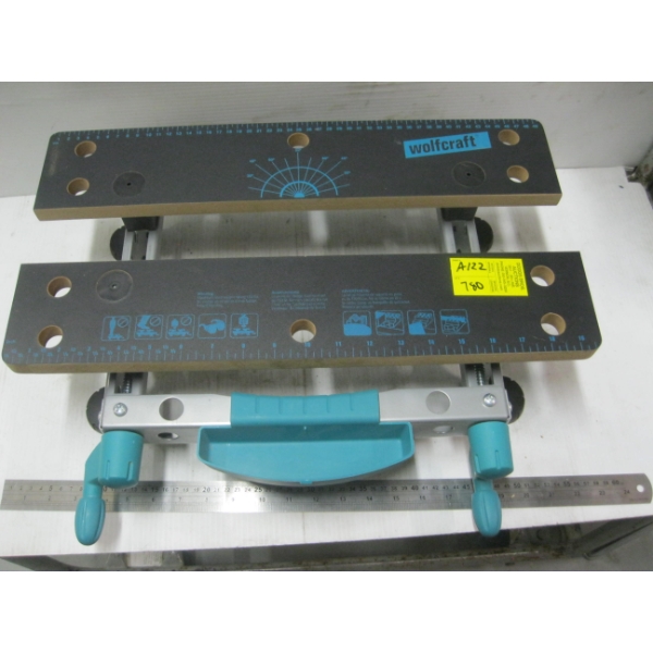 TABLETOP WOODWORKING VISE