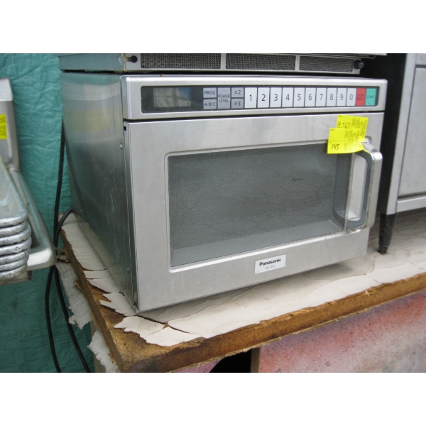 PANOSONIC COMMERCIAL MICROWAVE