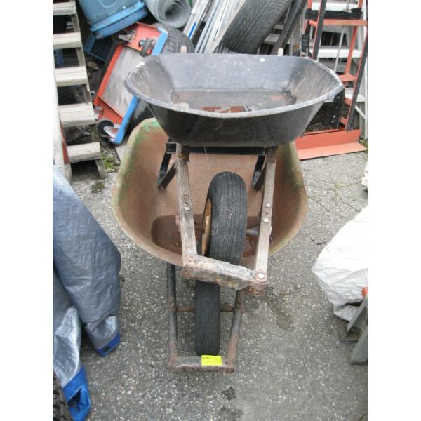 2 WHEELBARROWS