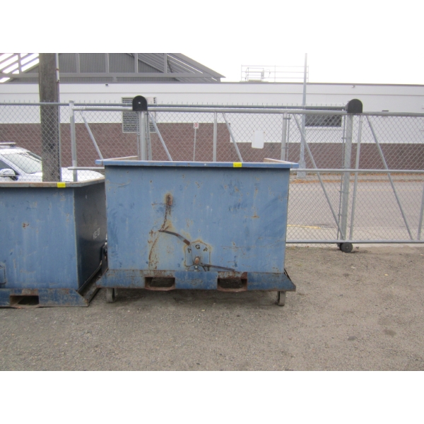 FORKLIFT DUMP BIN ON CASTORS