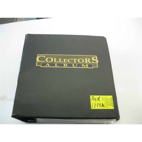 BINDER OF HOCKEY CARDS