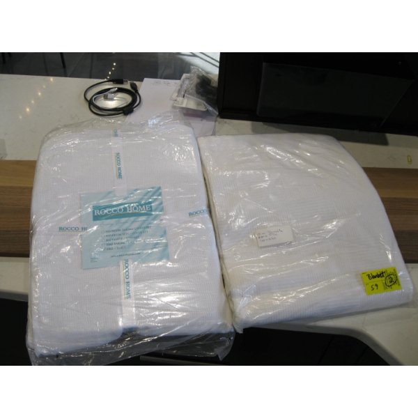 2 NEW BEDSPREADS