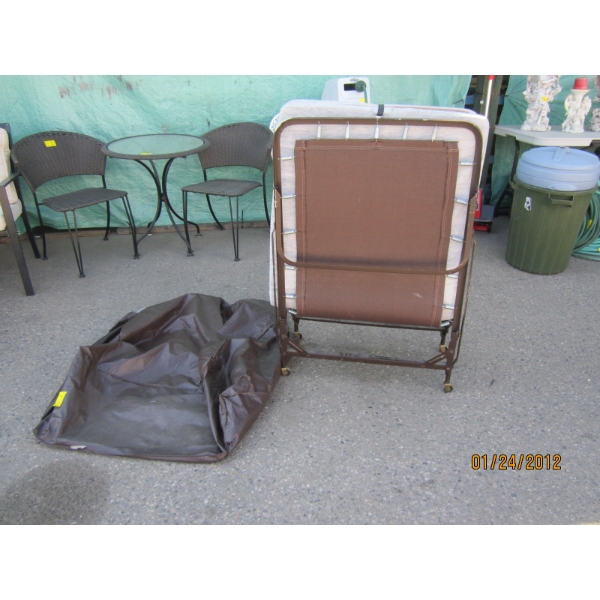 FOLD DOWN COT