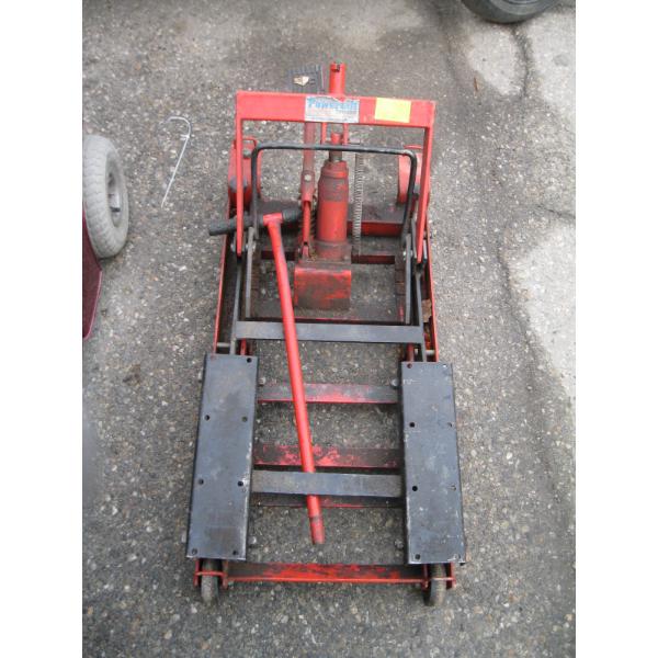 HYDRAULIC MOTORCYCLE JACK, 1500LB