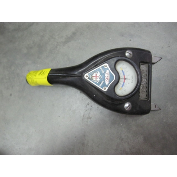 DAVONSET BATTERY TESTER