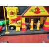 Image 2 : PENNZOIL SERVICE STATION W/DIECAST PENNZOIL TRUCK
