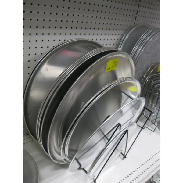 RACK OF ASST. SIZE PIZZA PANS