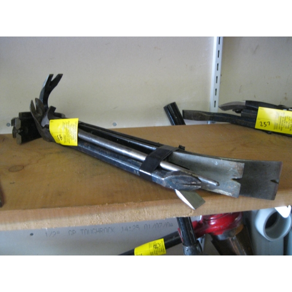 BUNDLE OF ASST. PRYBARS & NAIL PULLERS