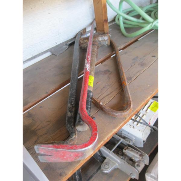 SLEDGEHAMMER & 3 CROWBARS