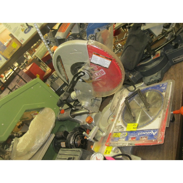 TARATECH SLIDING COMPOUND MITER SAW W/EXTRA BLADES
