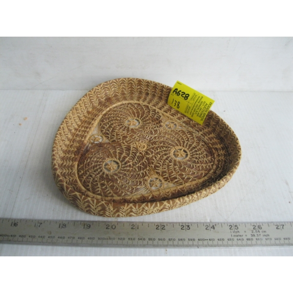 HANDCRAFTED PINE NEEDLE TRAY