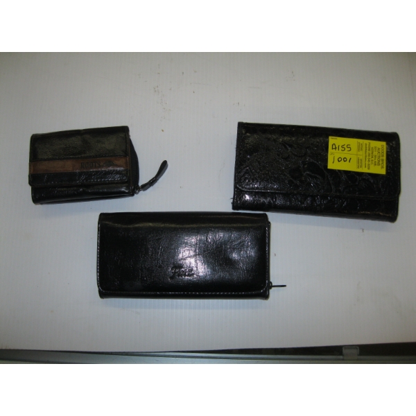 3 WALLETS