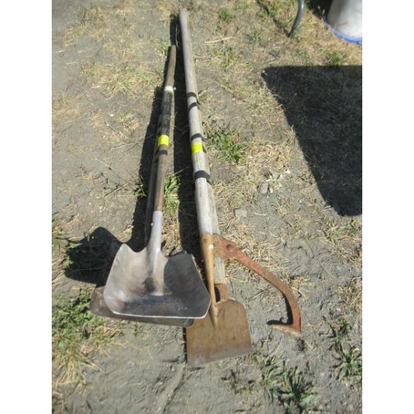 2 BUNDLES OF ASST. TOOLS - PV, SCRAPER, ETC.