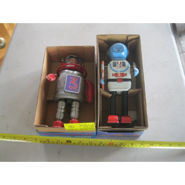 2 TIN ROBOTS W/ORIGINAL BOXES