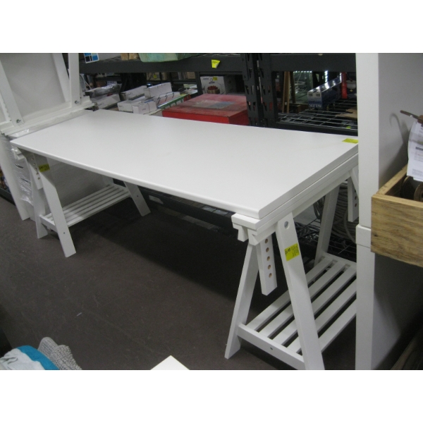 IKEA DESK W/DESK TOP & 2 ADJUSTABLE HEIGHT SAWHORSE STANDS
