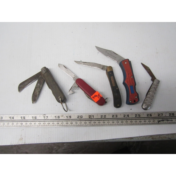 5 SMALL KNIVES