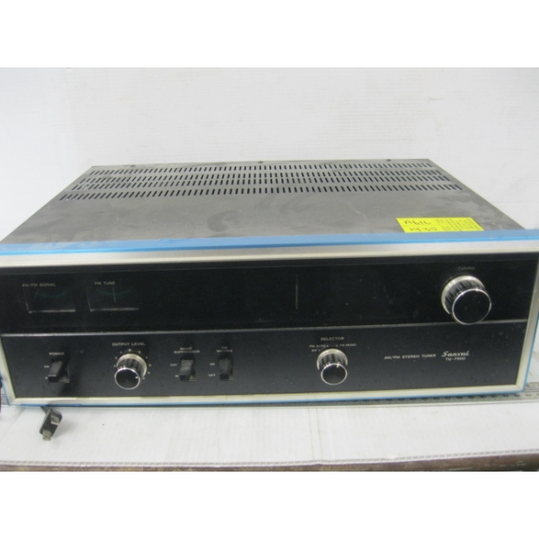 SANSUI TU7500 AMFM STEREO TUNER