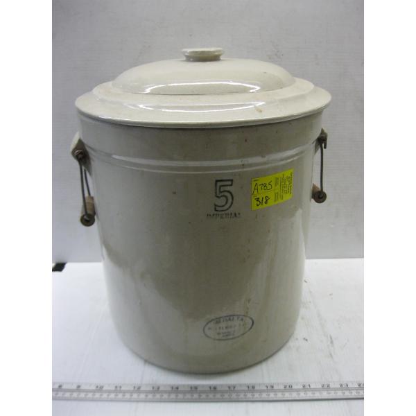 5 GALLON MEDALTA CROCK W/LID