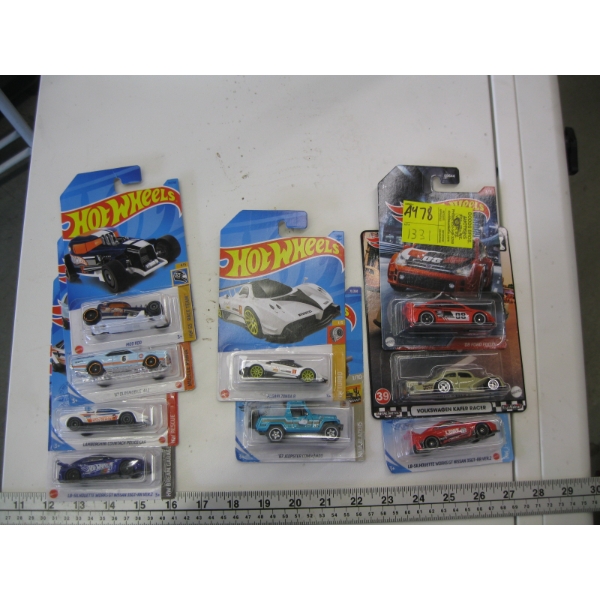 9 HOT WHEELS CARDS