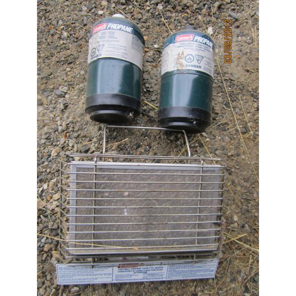 CATALYTIC HEATER W/PROPANE BOTTLES