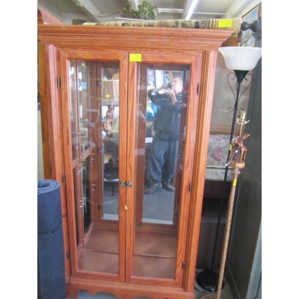 GLASS DISPLAY CABINET W/MIRRORED BACK