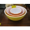 Image 1 : 3 PYREX MIXING BOWLS